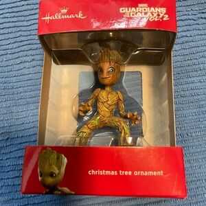 Hallmark Guardians of the Galaxy Groot Ornament - Brown and Green